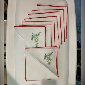 Holiday cloth napkins 🌲